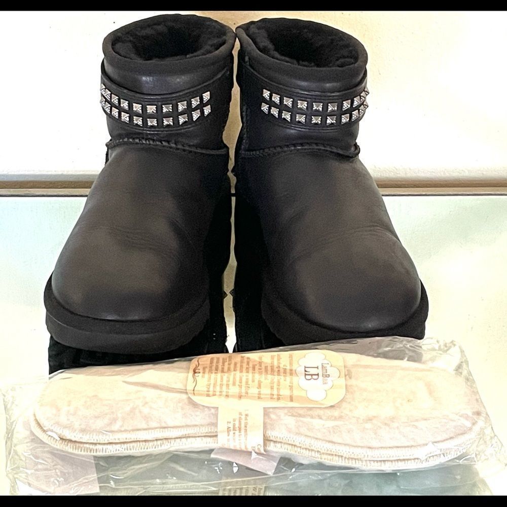 Ugg Deva Decor 1013875 Swarovski Bling Black Leather Mini Boots women’s SZ 8